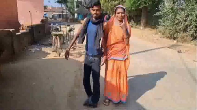 विकलांग युवक को नही मिला गाड़ी 