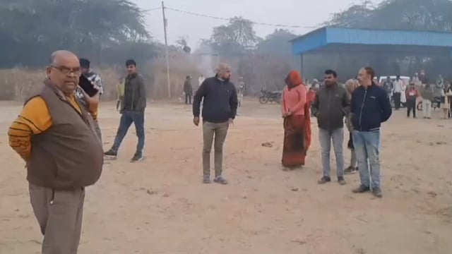 प्रधान ने जमींदोज की स्वास्थ्य विभाग की बिल्डिंग मौके पर पहुंचे सीएमओ कार्रवाई की कही बात