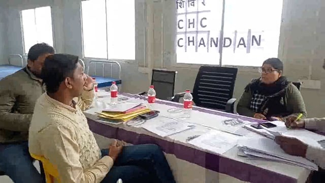 सी एच सी चांदन अस्पताल में यूडीआईडी शिविर आयोजित कर जिला विशेषज्ञों द्वारा 61 विकलांग लोगों का हुआ शारीरिक परीक्षण