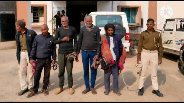 पुलिस ने मारपीट के एक आरोपी समेत तीन वारंटी को गिरफ्तार कर भेजा न्यायालय वाराणसी को गिरफ्तार कर भेजने वाले रहो