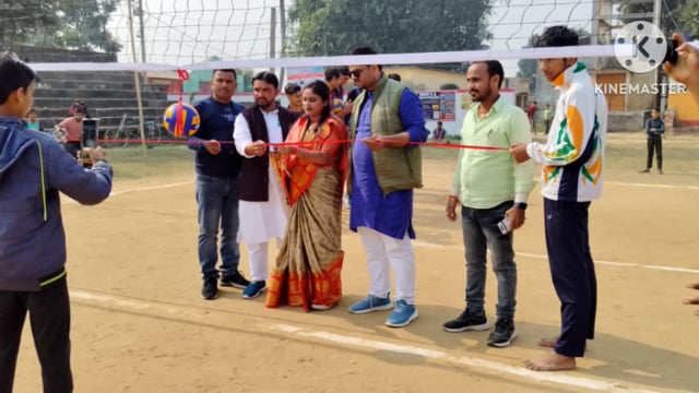 जिला परिषद सदस्य ने महादेवपुर में वालीबाल एवं कासपुर में क्रिकेट टूर्नामेंट का किया उद्घाटन।