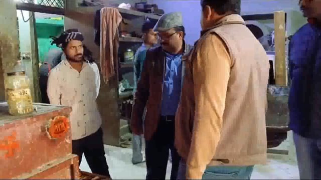 नव वर्ष को लेकर खाद्य विभाग ने लिए सैंपल