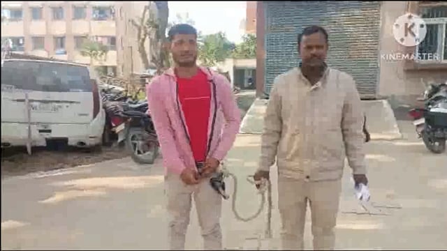 भरको से 50 लीटर शराब एवं बाइक के साथ तस्कर गिरफ्तार।