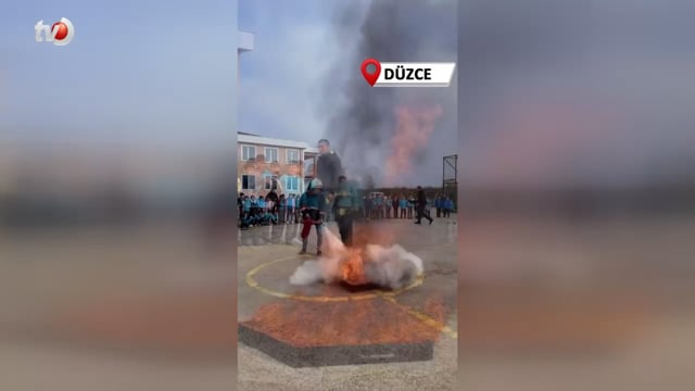 Düzce İtfaiyesi'nden Öğrencilere Yangın Güvenliği Eğitimi