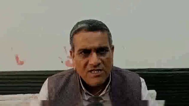 सपा के पूर्व जिला अध्यक्ष की कार चोरी 20 सेकंड में दिया घटना को अंजाम सीसीटीवी में हुई घटना कैद