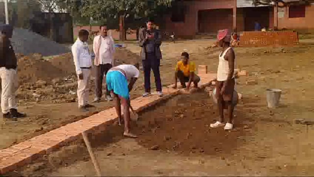 उप विकास आयुक्त ने खेल निर्माण मैदान का लिया जायजा; दिए आवश्यक दिशा निर्देश