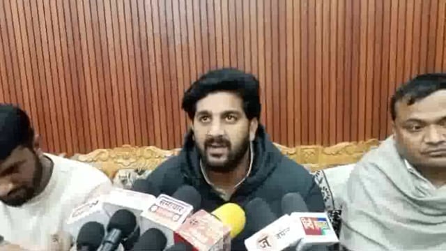 पाडली गुर्जर नगर पंचायत वार्ड नंबर 2 से प्रत्याशी डॉ नईम मलिक ने जनता से की वोट की अपील!