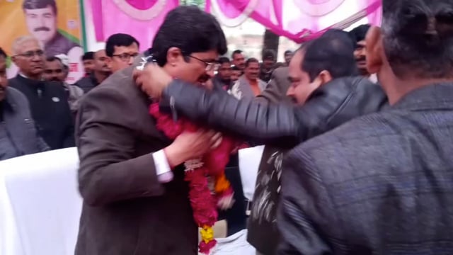 बाबागंज ब्लाक में सोमवार को देवरहाबाबा चैरिटेबल ट्रस्ट के तहत निशुल्क नेत्र शिविर का आयोजन जनसत्ता दल के राष्ट्रीय 