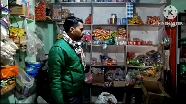 खेमीचक स्थित किराना दुकान एवं चाय दुकान में चोरों ने किया चोरी। नगदी सहित लाखों रुपए का सामान चोरों ने उड़ाया।