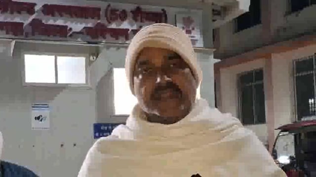 मृतक के स्वजनों को सरकार उचित मुआवजा देना इसके लिए वाल्मीकि नगर विधानसभा के भावी प्रत्याशी सुरेंद्र कुशवाहा ने की मांग 