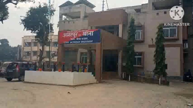 थाना क्षेत्र के लक्ष्मीपुर गांव से देसी एवं विदेशी शराब के साथ तस्कर गिरफ्तार।