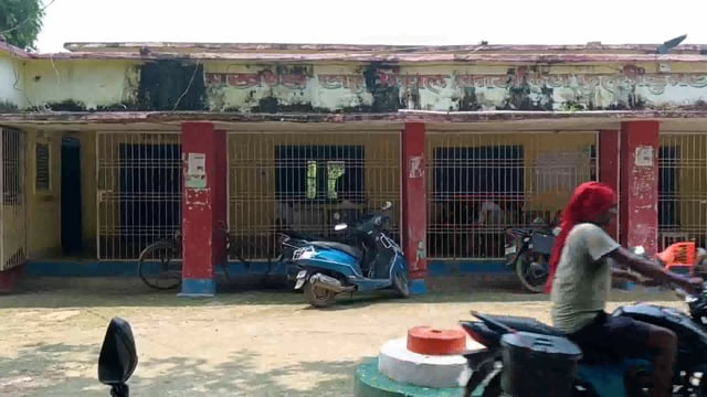 प्रखंड सभागार में आंगनबाड़ी सेविकाओं को चेहरा पहचान प्रणाली का दिया गया प्रशिक्षण