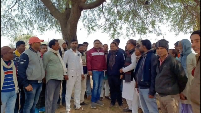 विधायक के निर्देश पर सहा0अभियंता भवन निर्माण ने प्रखंड कार्या0भवन निर्माण की भूमि का किया निरीक्षण,जनप्रतिनिधि रहे मौजूद