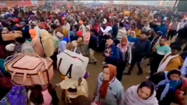 प्रयागराज महा कुंभ का आगाज़_____ प्रथम शाही स्नान करने उमड़ा आस्था और भक्ति का भारी जन-सैलाब 