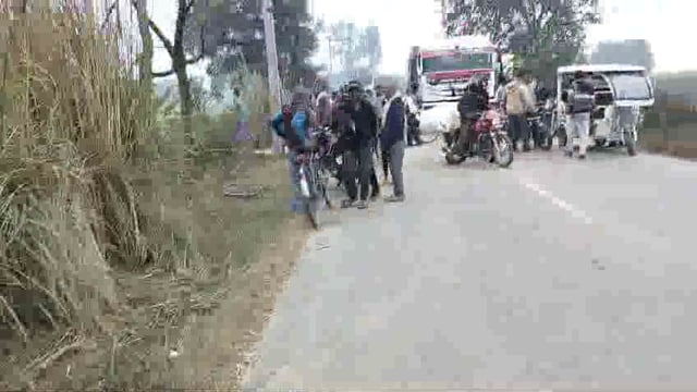 ब्रेकिंग न्यूज़
अंबेडकर नगर
मालीपुर थाना क्षेत्र के मालीपुर अकबरपुर मार्ग पर तेज रफ़्तार ट्रक ने स्कूली छात्रा को कुचला।
मौके पर ही छात्रा की हुई मौत।