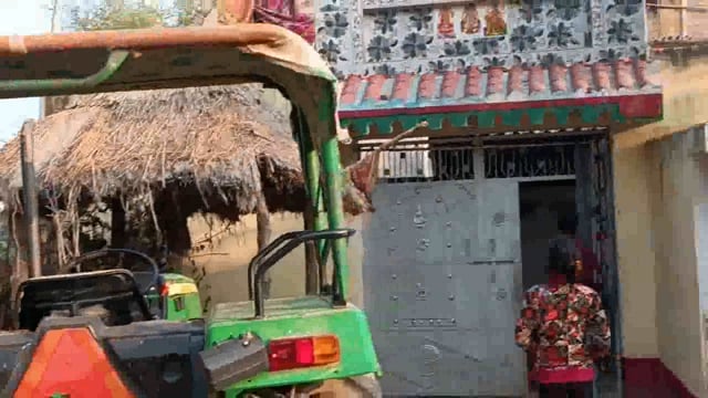 रात में दीवार फांदकर अज्ञात चोरों ने घर में घुसकर मोबाइल एवं बर्तन की चोरी कर हुए फरार