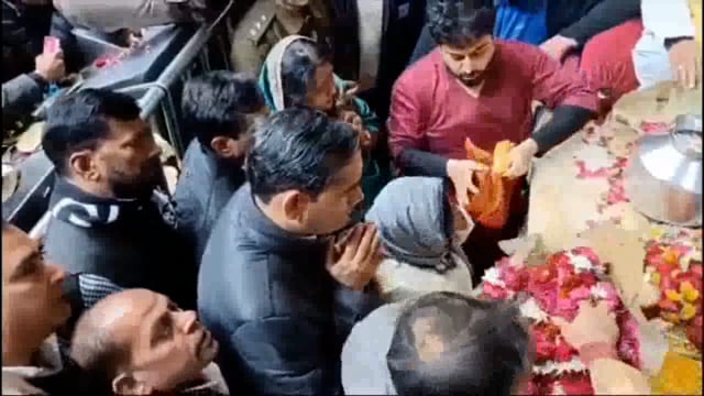 चंद्र प्रकाश सिंह बने मथुरा के नए डीएम चार्ज लेने से पहले  किये ठाकुर बांके बिहारी के दर्शन
