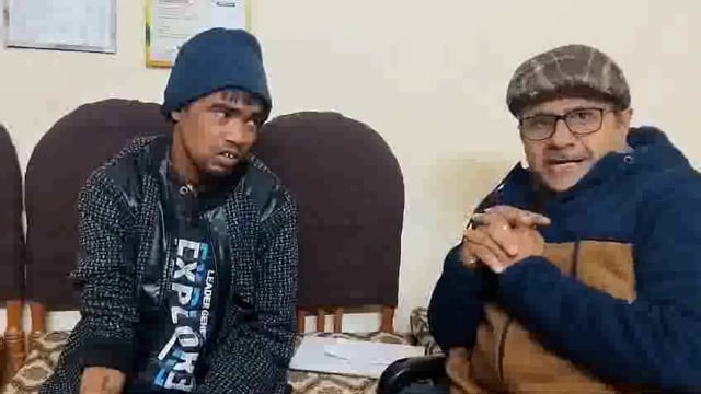 सांप सिंह ग्राम महेंद्रो खुसरो निवासी असहाय वृंदावन अपना घर आश्रम में ले रहे हैं सेवाएं परिजनों को कर रहे हैं याद