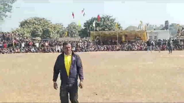 जनसत्ता कप के फाइनल मैच मे शकरदहा मे फाइनल मैच देखने के लिए दर्शकों का बडा हुजूम उमड़ा,