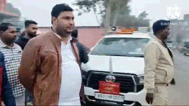 भवन निर्माण मंत्री सह स्थानीय विधायक ने खेमीचक गांव का किया दौरा। लोगों की समस्याओं से हुए अवगत।