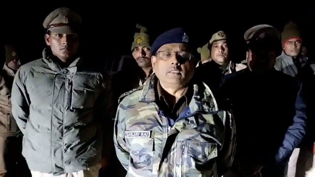 जेठवारा क्षेत्रान्तर्गत डेरवा से बाबूगंज रोड़ ग्राम भावनपुर के पास जेठवारा पुलिस व स्वाट टीम से हुई मुठभेड़ में 1घायल,