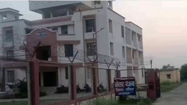 खोया हुआ 10 वर्षीय बच्चे को पुलिस ने बरामद कर परिजनों को सौंपा