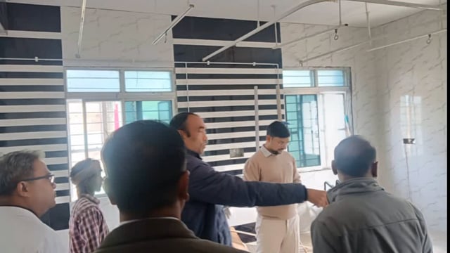 BANKA: डी एम के द्वारा सामुदायिक स्वास्थ्य केन्द्र धोरैया के विभिन्न वार्डों एवं कक्षों का किया गया निरीक्षण।