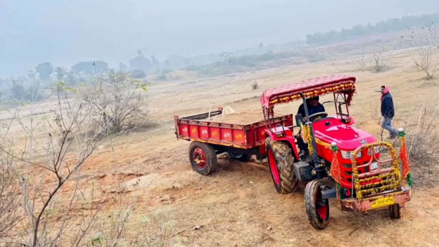 जिला प्रशासन बांका के आदेशानुसार चांदन थाना पुलिस द्वारा अवैध बालू लदा ट्रैक्टर किया जप्त चालक हुआ फरार: अग्रिमकार्रवाई 