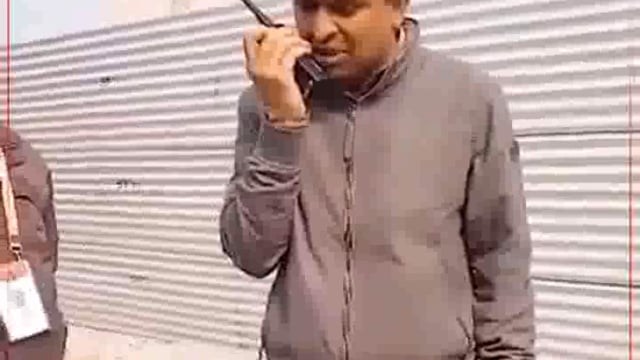 NM news Shahjahanpur *प्रयागराज में मीडिया को कुंभ मेला क्षेत्र में आने से रोका तो IAS विजय किरण आनंद ने लगाई फटकार*