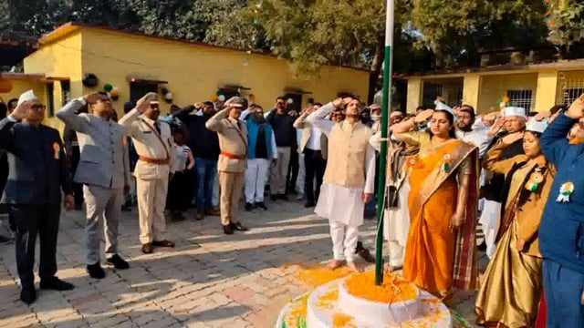 BANKA: बौंसी प्रखंड क्षेत्र एवं नगर पंचायत में लहराया गया शान से तिरंगा। 