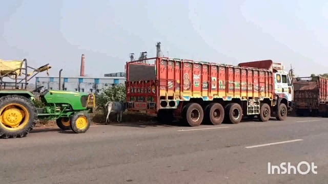 ବିନା କଟନି ଛଟ ନି ରେ ଧାନ ଉଠୁନାହିଁ ।ଚାଷୀ ମାନେ କ୍ଷତି ସହୁଛନ୍ତି ।