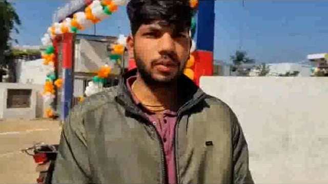 बेखौफ चोरों ने उड़ाई स्कॉर्पियो कार