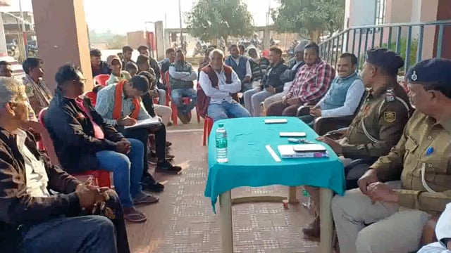 सरस्वती पूजा को लेकर आनंदपुर थाना परिसर में शान्ति समिति कि बैठक आयोजित कर दिए आवश्यक निर्देश:SI Bipin kumar 