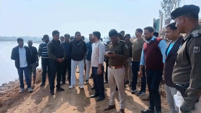 BANKA: डी एम ने मुख्यमंत्री के प्रगति यात्रा को लेकर ओढ़नी डैम स्थित रिजॉर्ट एवं हेलीपैड का किया निरीक्षण।