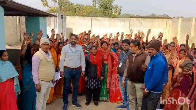 आदर्श संकुल संघ डुमरिया बेलहर की ओर से एक करोड़ निकासी के लिए बैंक आफ इंडिया में लगा शिविर,
जीविका दीदियों की जीविका से होगी खुशहाली