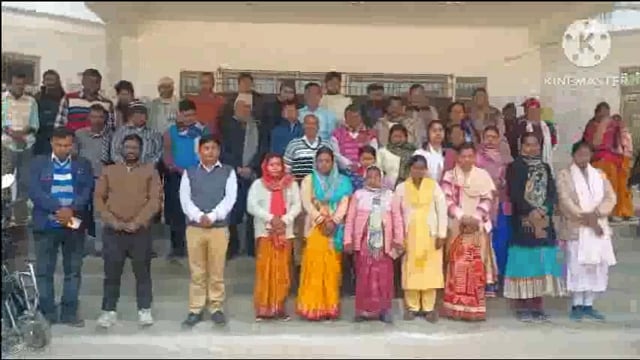 अमरपुर प्रखंड मुख्यालय में शहीद दिवस के अवसर पर 2 मिनट मौन धारण कर शहीदों को दी गई श्रद्धांजलि।