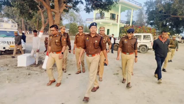 मुख्यमंत्री के आगमन के दृष्टिगत पुलिस महानिरीक्षक देवीपाटन परिक्षेत्र व एसपी ने लिया सुरक्षा व्यवस्था का लिया जायजा।