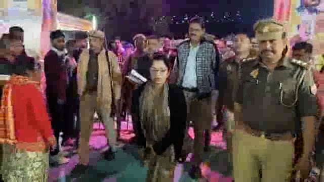 कोंच,SRP इंटर कॉलेज ग्राउंड में लगी प्रदर्शनी मेला में पहुँची एसडीएम व खाद्य विभाग समेत पुलिस फोर्स,लिया जायजा दिए दिशा 