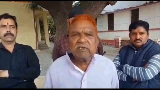 झांसी शहर कोतवाली थाना क्षेत्र के कमल रेजिडेंसी कॉलोनी में मारपीट की घटना घटी। इस मारपीट का वीडियो सामने आया, 