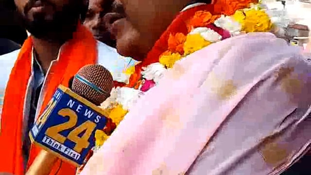 अमेठी जिला पंचायत अध्यक्ष राजेश अग्रहरी ने मिल्कीपुर उपचुनाव में भाजपा प्रत्याशी का किया प्रचार 