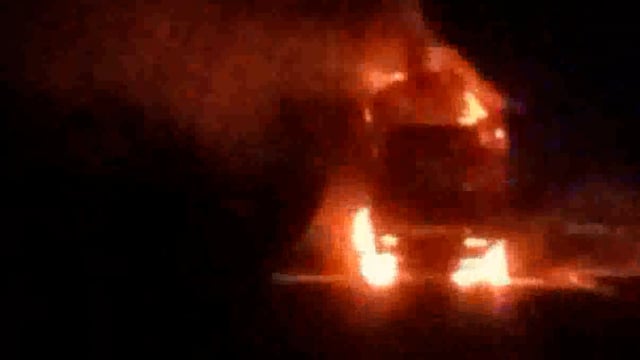 Bahraich:2 बिग ब्रेकिंग न्यूज़ जनपद बहराइच तहसील महसूस थाना क्षेत्र हरदी के अंतर्गत चहलारी पुल पर धू-धू कर जली डीसीएम 