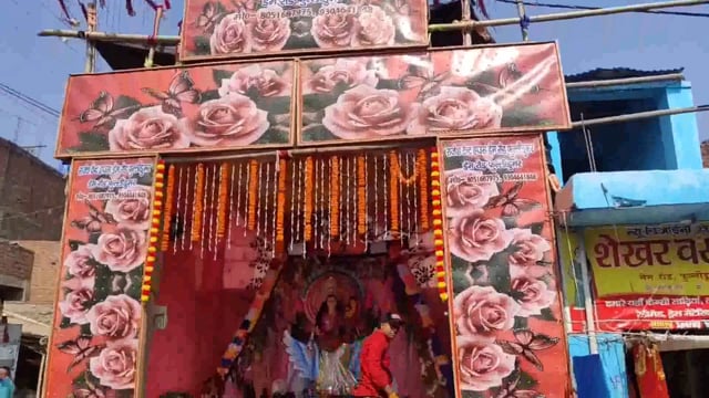 प्रखंड क्षेत्र के सभी भागों में श्रद्धा एवं हर्षोल्लास के साथ विद्या की देवी मां सरस्वती की की जा रही पूजा अर्चना