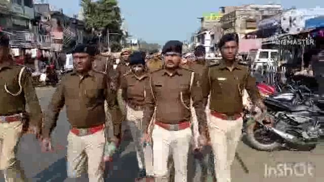 सूर्यगढ़ा -सरस्वती पूजा को लेकर सूर्यगढ़ा पुलिस प्रशासन के द्वारा पूरे बाजार में फ्लैग मार्च निकाला गया। 