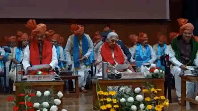 पंडित दीनदयाल उपाध्याय पशु चिकित्सा विज्ञान विश्वविद्यालय एवं अनुसंधान संस्थान में दीक्षांत समारोह आयोजित गया