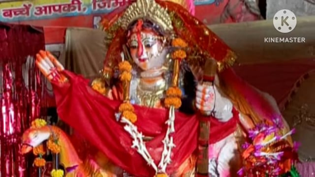 आइडियल कोचिंग सेंटर सिरदला में मां सरस्वती की पूजा अर्चना की गई