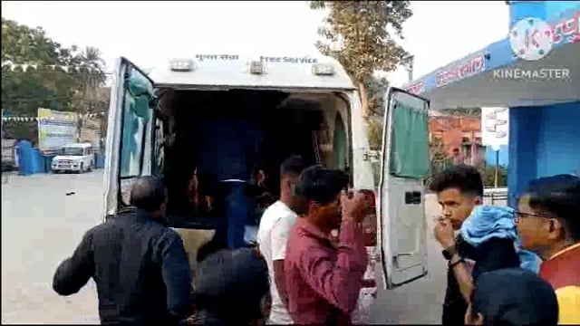 मेला देखने जा रहे पति-पत्नी सड़क दुर्घटना में जख्मी ।पत्नी गंभीर स्थिति में भागलपुर रेफर।