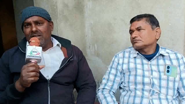 प्रधानमंत्री द्वारा चलाई जा रही योजनाओं के बारे में अपने मन की बात बताते पूर्व पंचायत समिति सदस्य