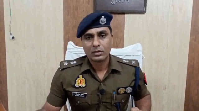 *थाना सांगीपुर पुलिस द्वारा चोरी की 41 बकरियां बरामद अंतर्जनपदीय 01 चोर गिरफ्तार। इस सम्बन्ध में पुलिस अधीक्षक प्रतापगढ़ 