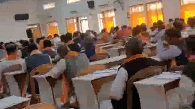 प्रांतीय प्रधानाचार्य सम्मेलन में एकल गीत की शानदार प्रस्तुति।