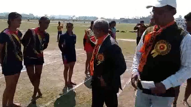 आर आर पी जी कालेज अमेठी में खेलकूद प्रतियोगिता का हुआ आयोजन डॉक्टर अंगद सिंह ने खिलाड़ियों का बढ़ाया उत्साह 
